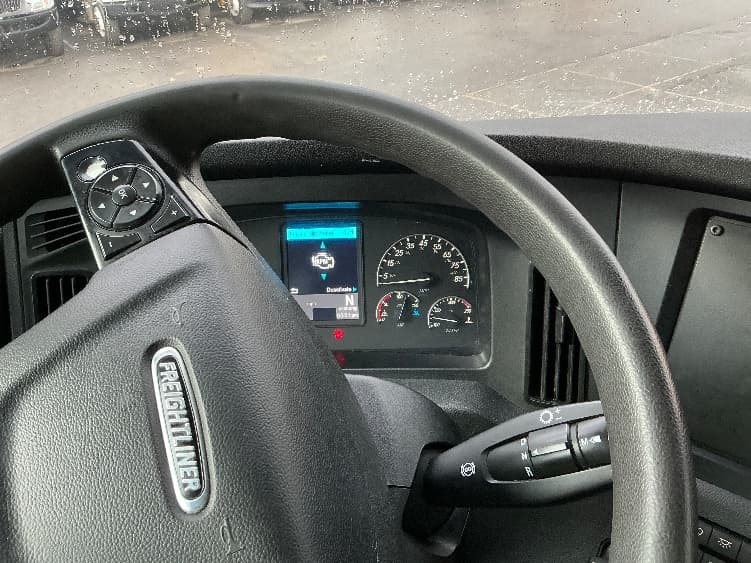 2023 Freightliner Cascadia — photo 10