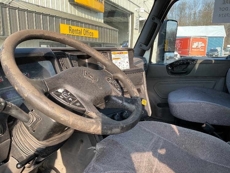 2020 International LT — photo 10