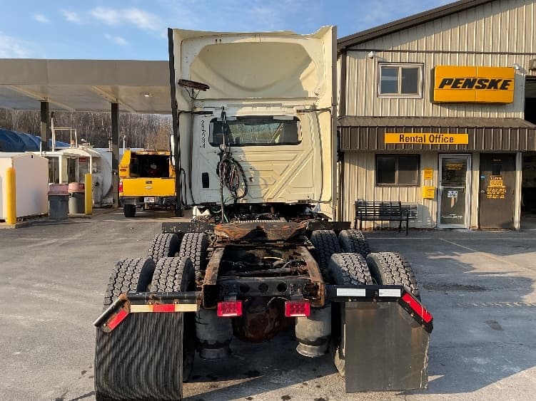 2020 International LT — photo 6