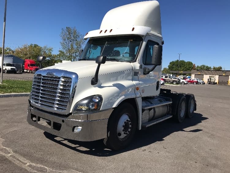 2018 Freightliner Cascadia — photo 3