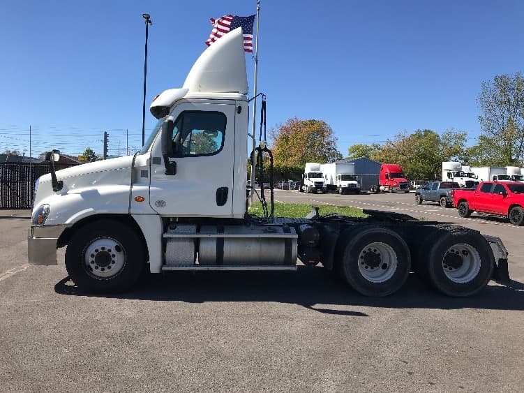 2018 Freightliner Cascadia — photo 4