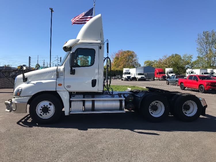 2018 Freightliner Cascadia — photo 4