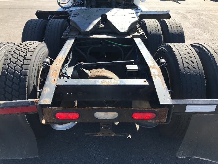 2018 Freightliner Cascadia — photo 6