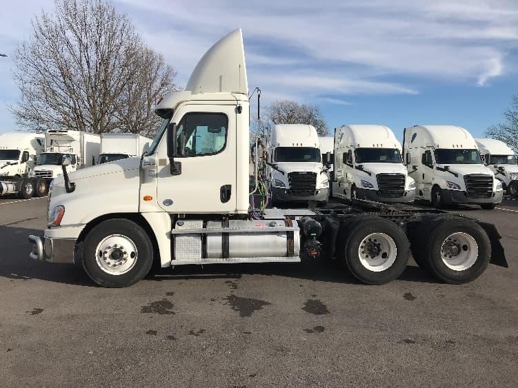 2018 Freightliner Cascadia — photo 4