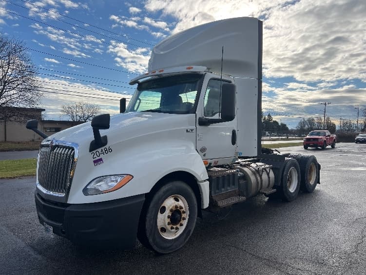 2020 International LT — photo 3