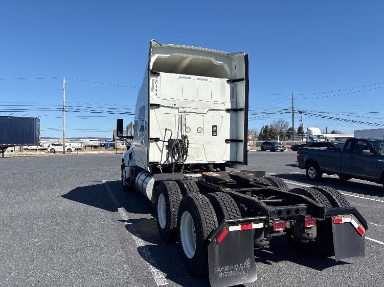 2021 International LT — photo 5