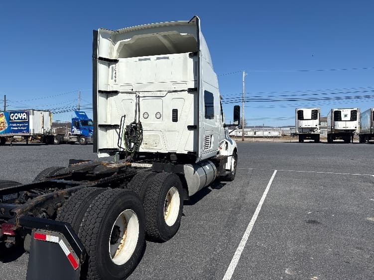 2021 International LT — photo 7