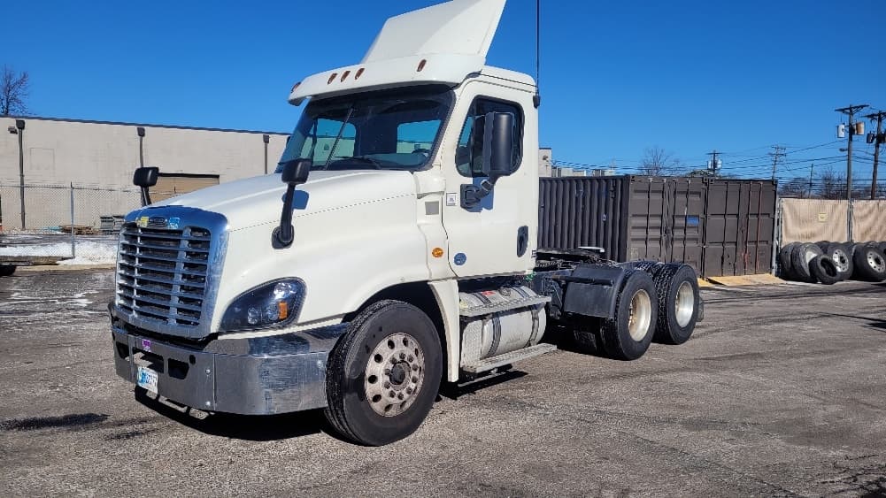 2018 Freightliner Cascadia — photo 3