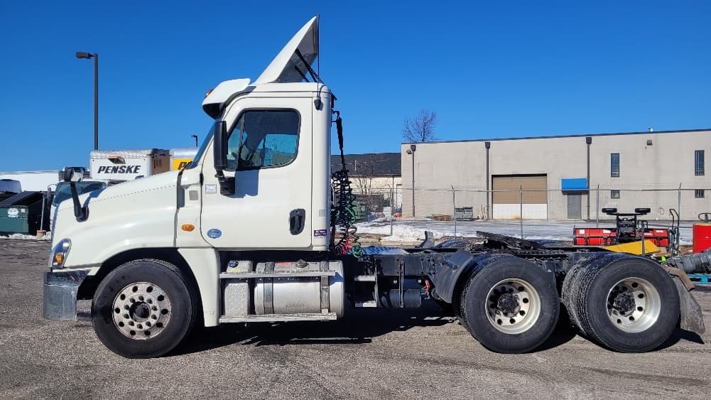 2018 Freightliner Cascadia — photo 4