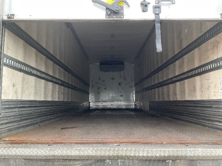 2018 Freightliner M2 106 — photo 8