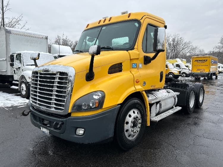 2019 Freightliner Cascadia — photo 3