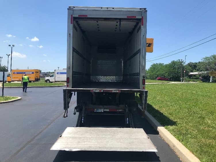 2019 Freightliner M2 106 — photo 9