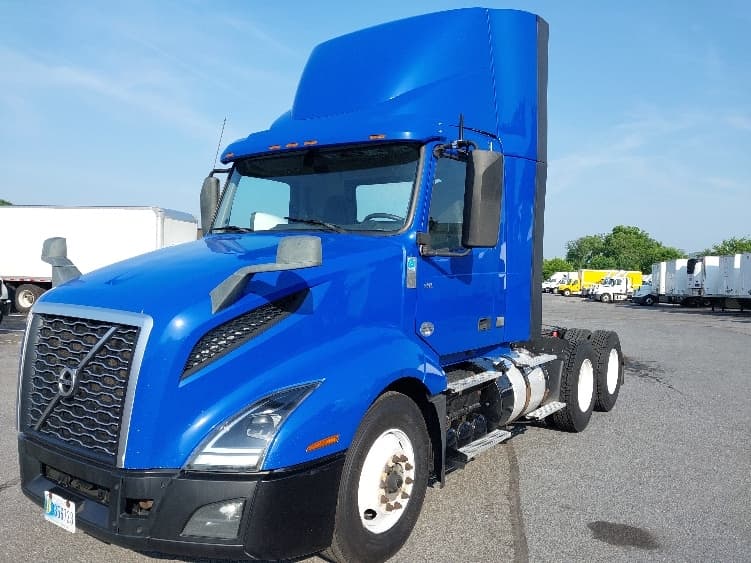 2019 Volvo VNL 300 — photo 3