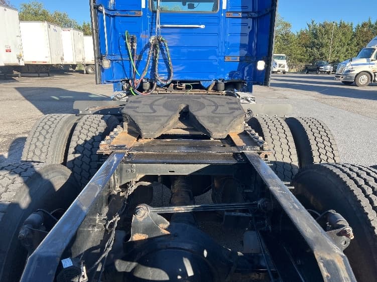 2019 Volvo VNL 300 — photo 6