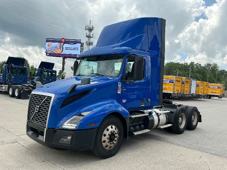 2019 Volvo VNL 300 — photo 3