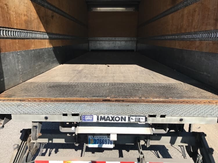 2019 Freightliner M2 106 — photo 10