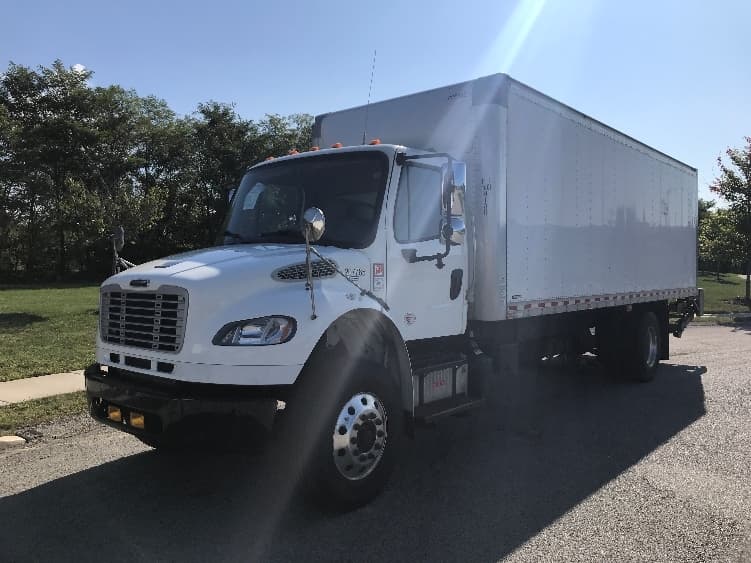 2019 Freightliner M2 106 — photo 3