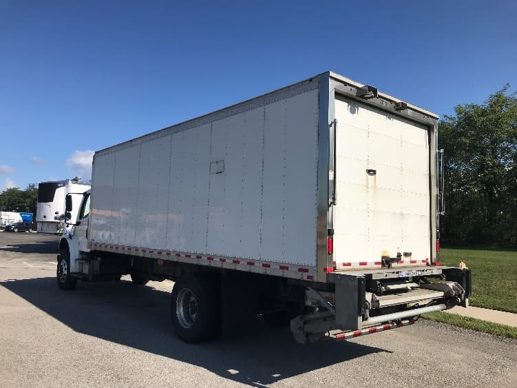 2019 Freightliner M2 106 — photo 6