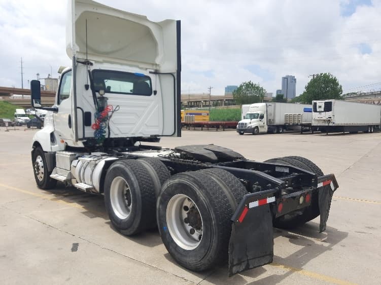 2018 International LT — photo 5