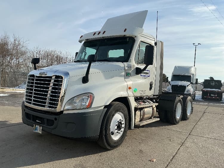 2019 Freightliner Cascadia — photo 3
