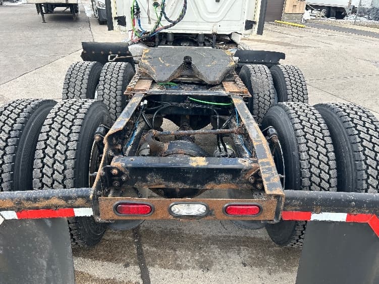 2019 Freightliner Cascadia — photo 6