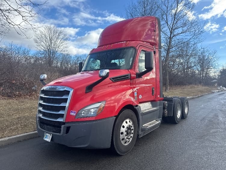 2019 Freightliner Cascadia — photo 3