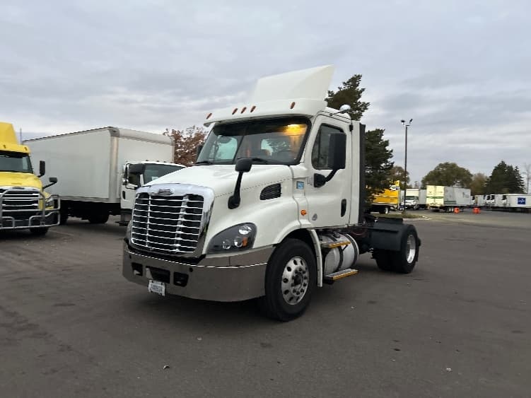 2017 Freightliner Cascadia — photo 3