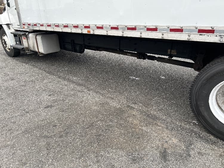 2019 Hino 268 — photo 5