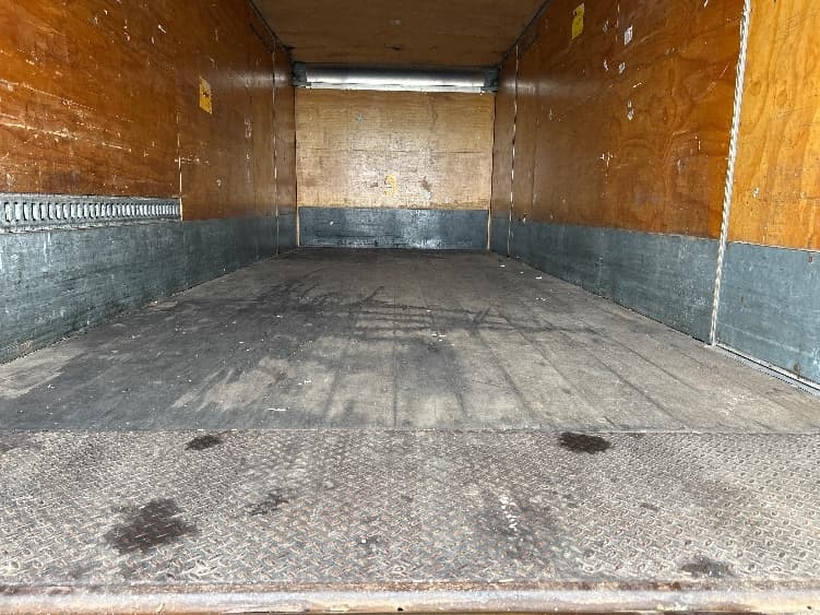 2019 Freightliner M2 106 — photo 10