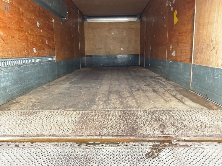 2019 Freightliner M2 106 — photo 10