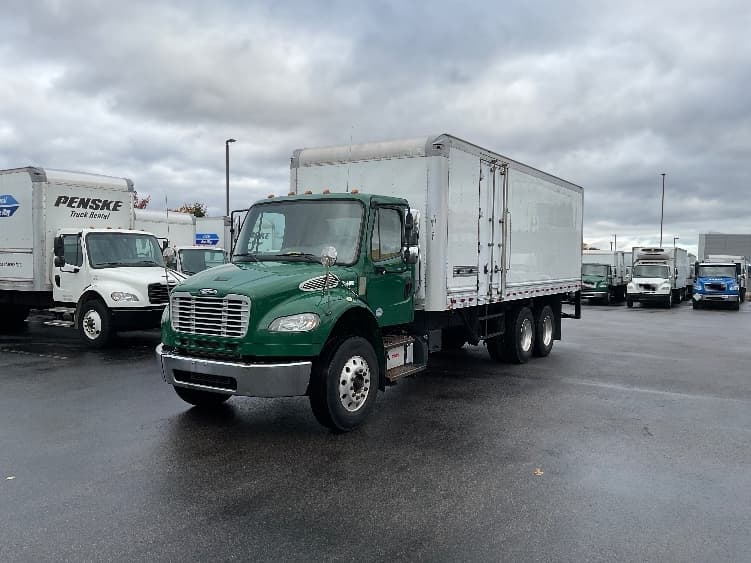 2019 Freightliner M2 106 — photo 3
