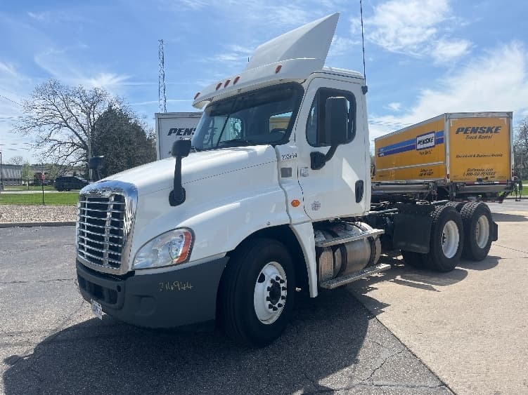2019 Freightliner Cascadia — photo 3