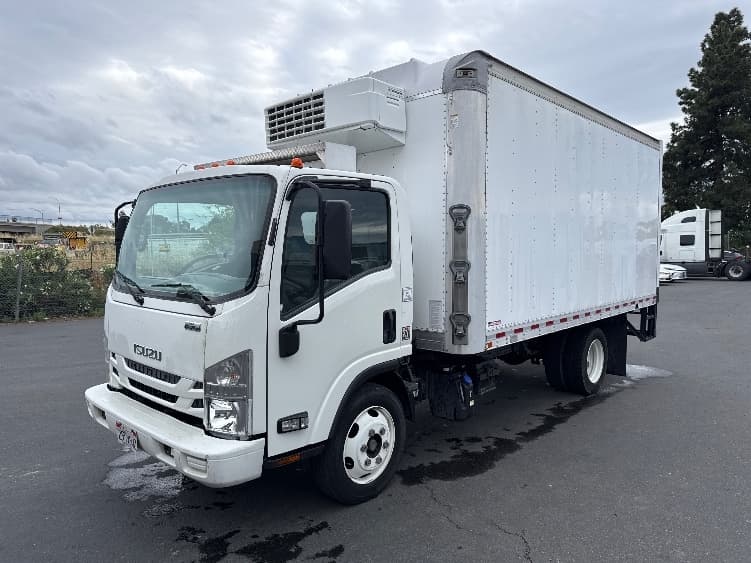 2019 Isuzu NRR — photo 3