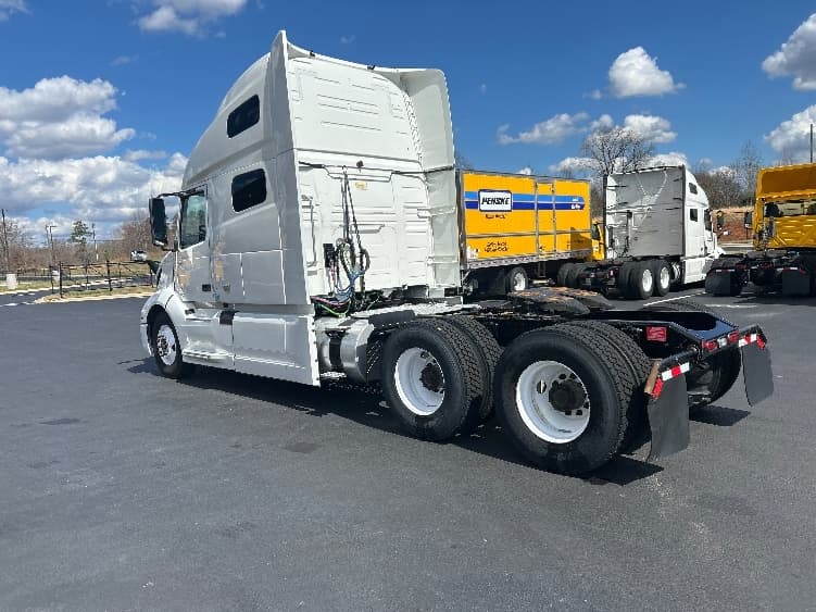 2019 Volvo VNL 760 — photo 5