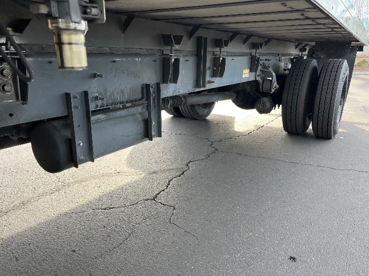 2019 Hino 268 — photo 5