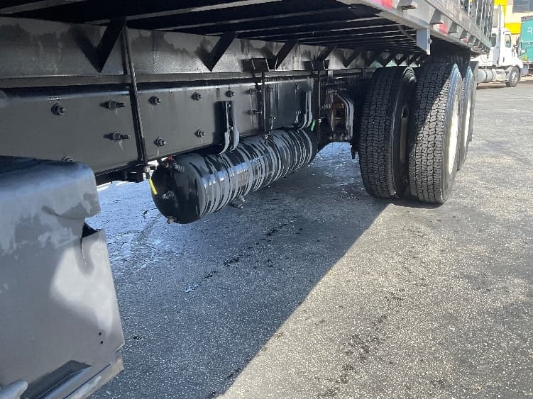 2019 Freightliner M2 106 — photo 5