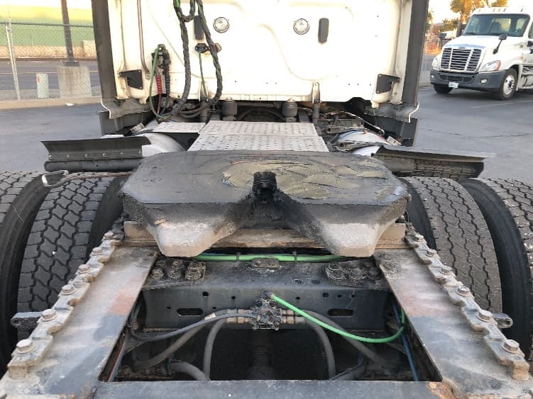 2019 Freightliner Cascadia — photo 6