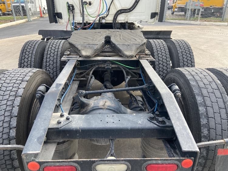 2019 Freightliner Cascadia — photo 6