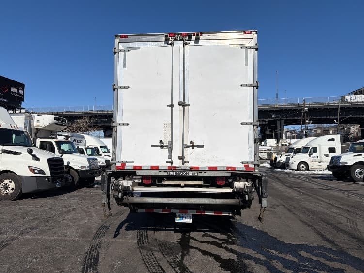 2019 International 4300 — photo 7