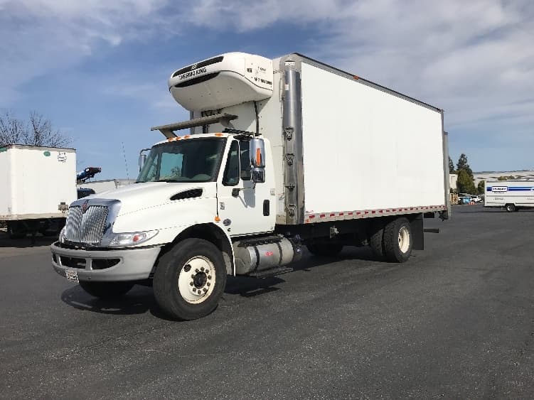 2019 International 4300 — photo 3