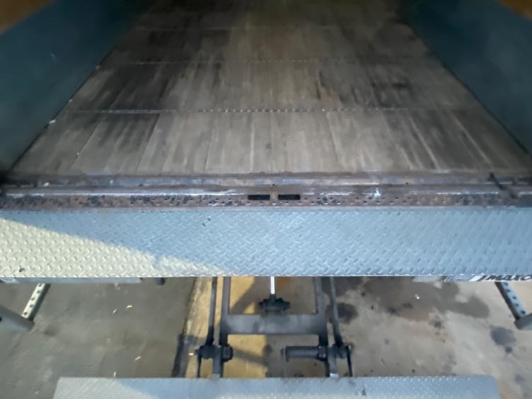 2019 Isuzu NQR — photo 10