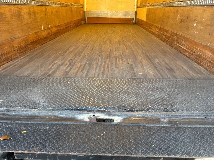 2019 International 4300 — photo 10