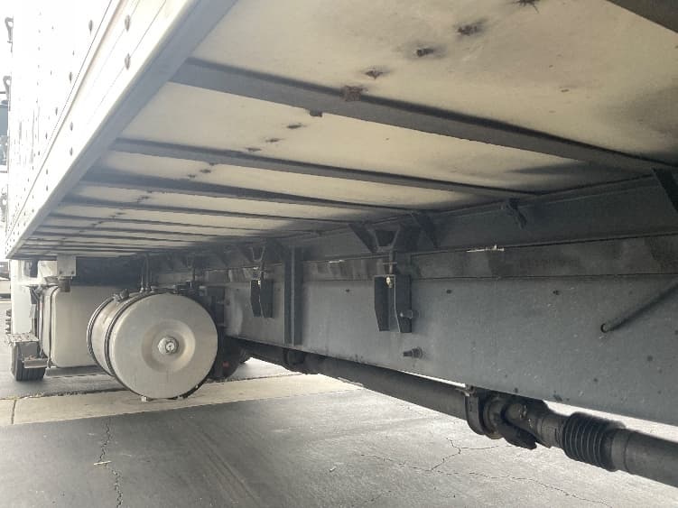 2019 Hino 338 — photo 5