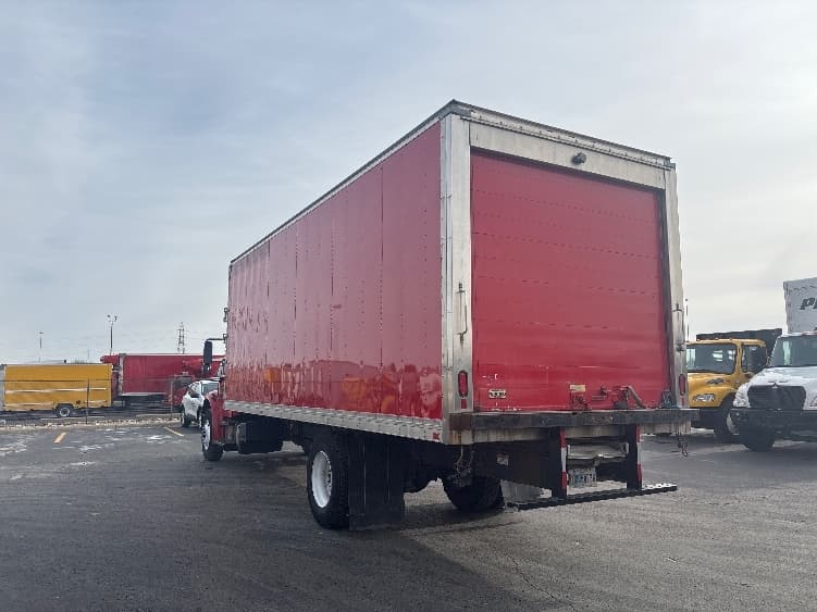 2019 Freightliner M2 106 — photo 6