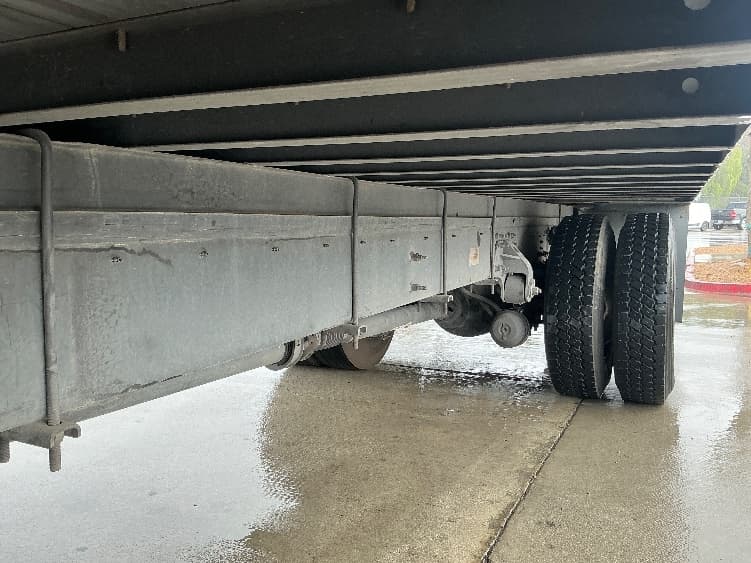 2019 Hino 268 — photo 5