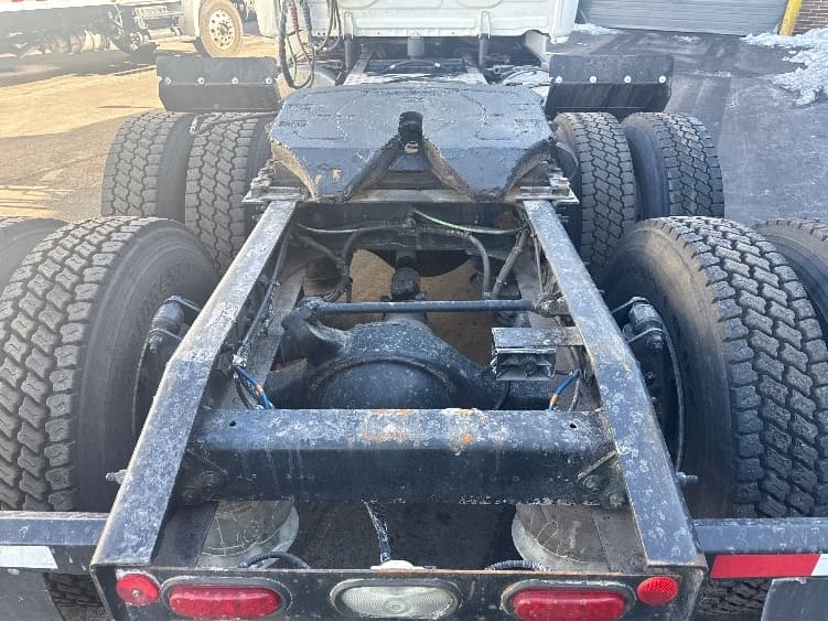 2019 Freightliner Cascadia — photo 6