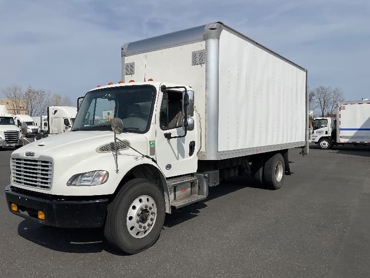 2021 Freightliner M2 106 — photo 3