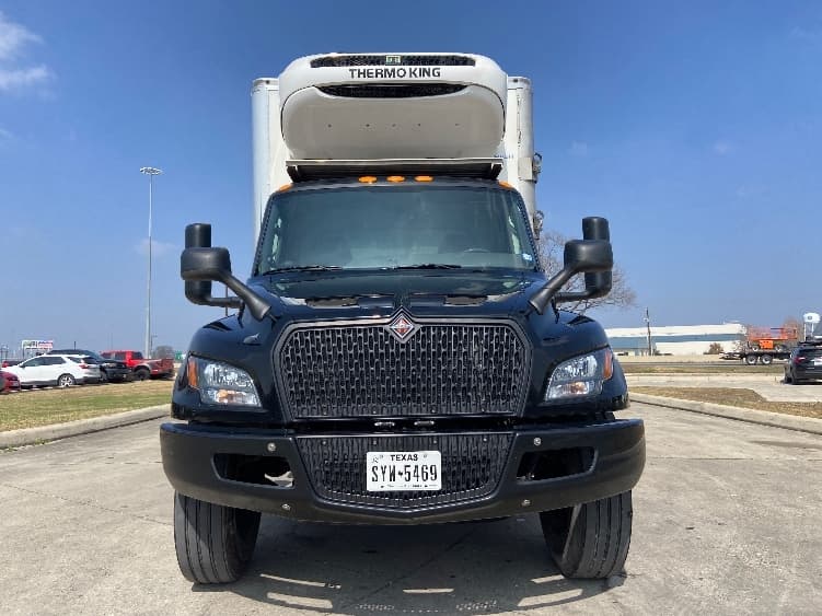 2024 International MV — photo 2