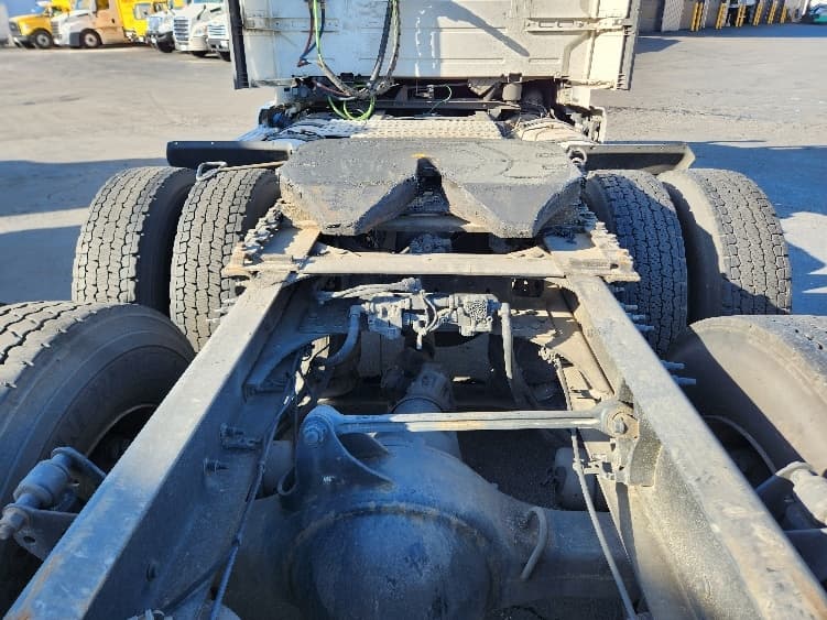 2019 Volvo VNL 300 — photo 6