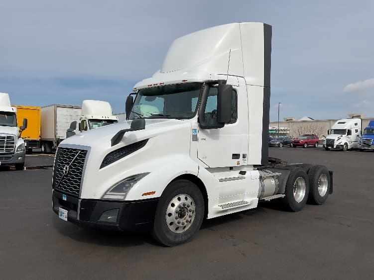 2019 Volvo VNL 300 — photo 3